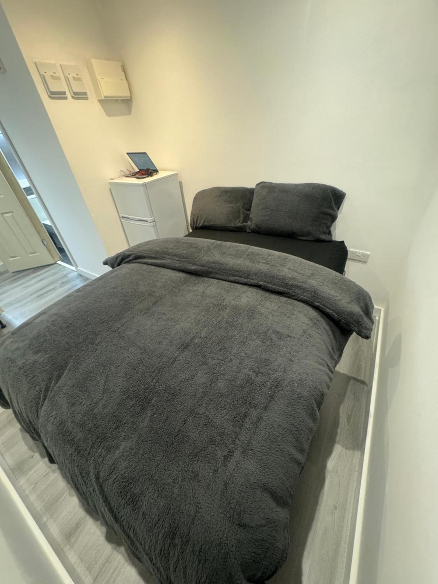 Enjoy The Comfort At Self-contained With Free Parking - Near Luton Airport * Luton (Bedfordshire)