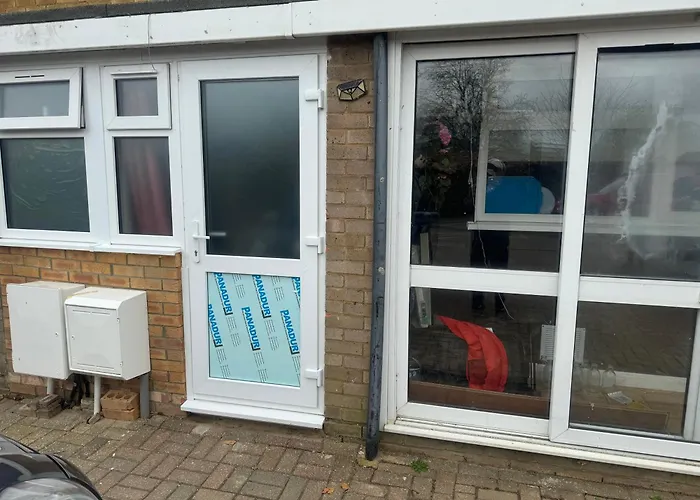 Enjoy The Comfort At Self-Contained Studio With Free Parking - Near Luton Airport