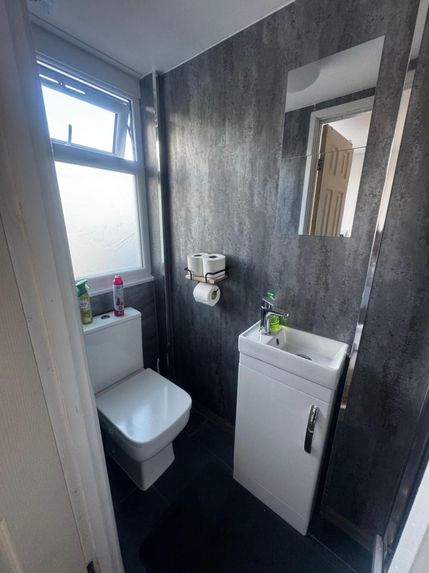 Apartment Enjoy The Comfort At Self-contained With Free Parking - Near Luton Airport *